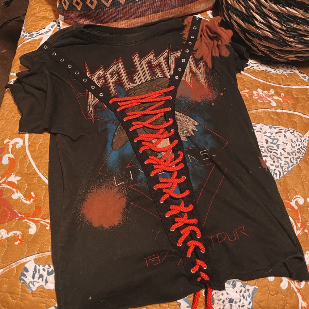 Affliction grunge style tshirt 🎸